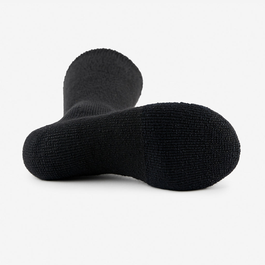 Thorlo Maximum Cushion Over-Calf Basketball Socks | #color_black