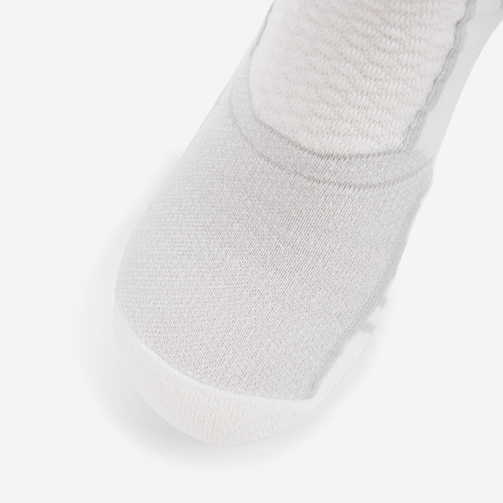 Thorlo Experia PROLITE Ultra-Light Cushion No-Show Tab Rocket Grip Socks | #color_White