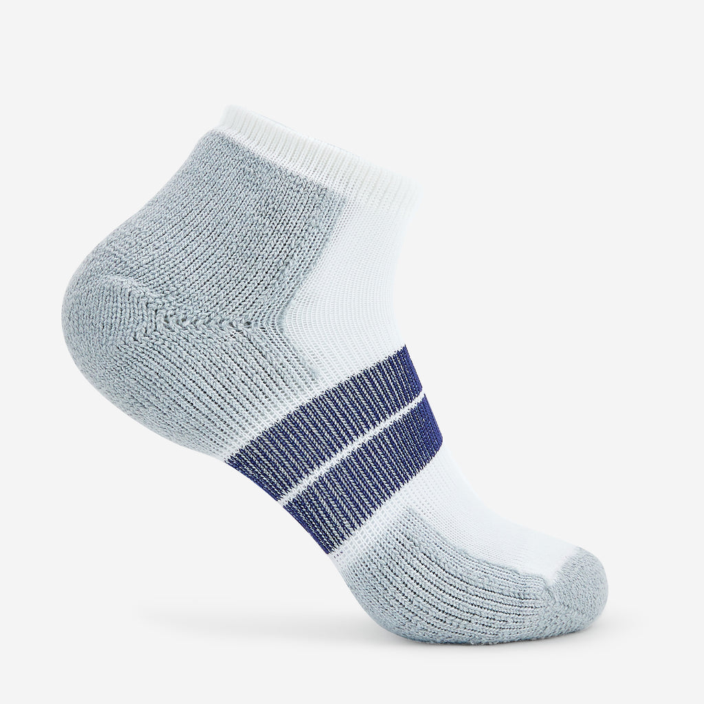 Thorlo Men's Maximum Cushion Low-Cut Running Socks | #color_navy