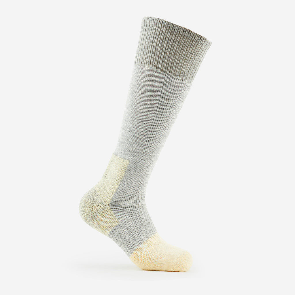 Thorlo Maximum Cushion Over-Calf Extreme Cold Socks | #color_light grey