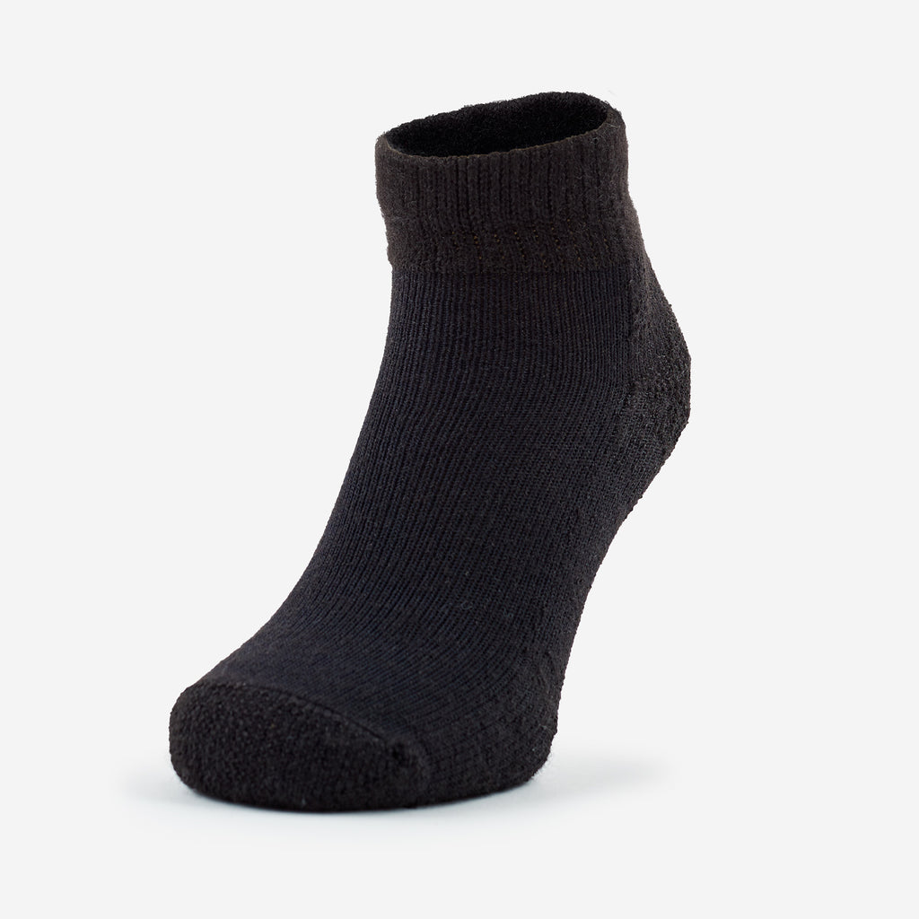 Thorlo Men's Moderate Cushion Ankle Diabetic Socks | #color_black