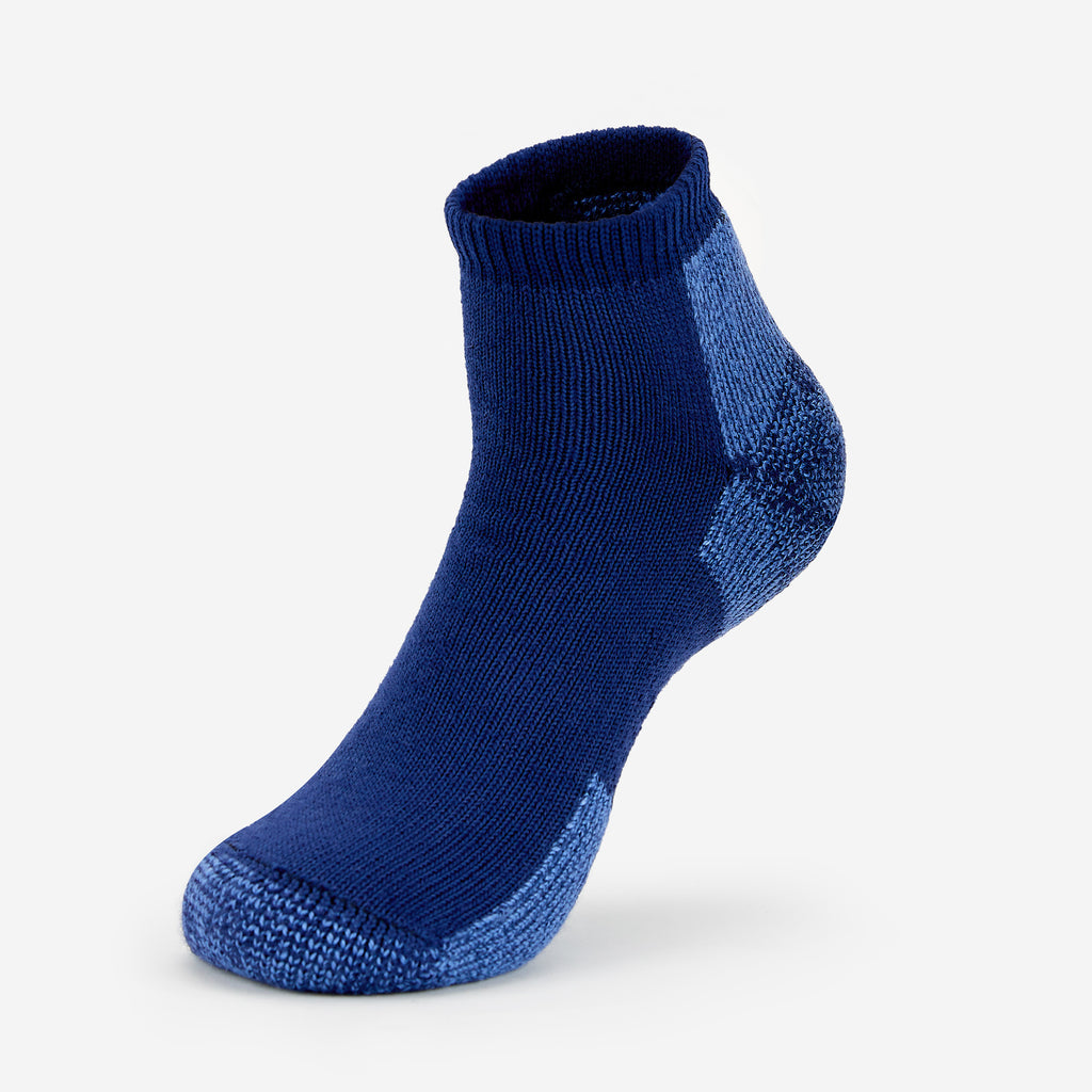 Thorlo Maximum Cushion Low-Cut Running Socks | #color_Navy