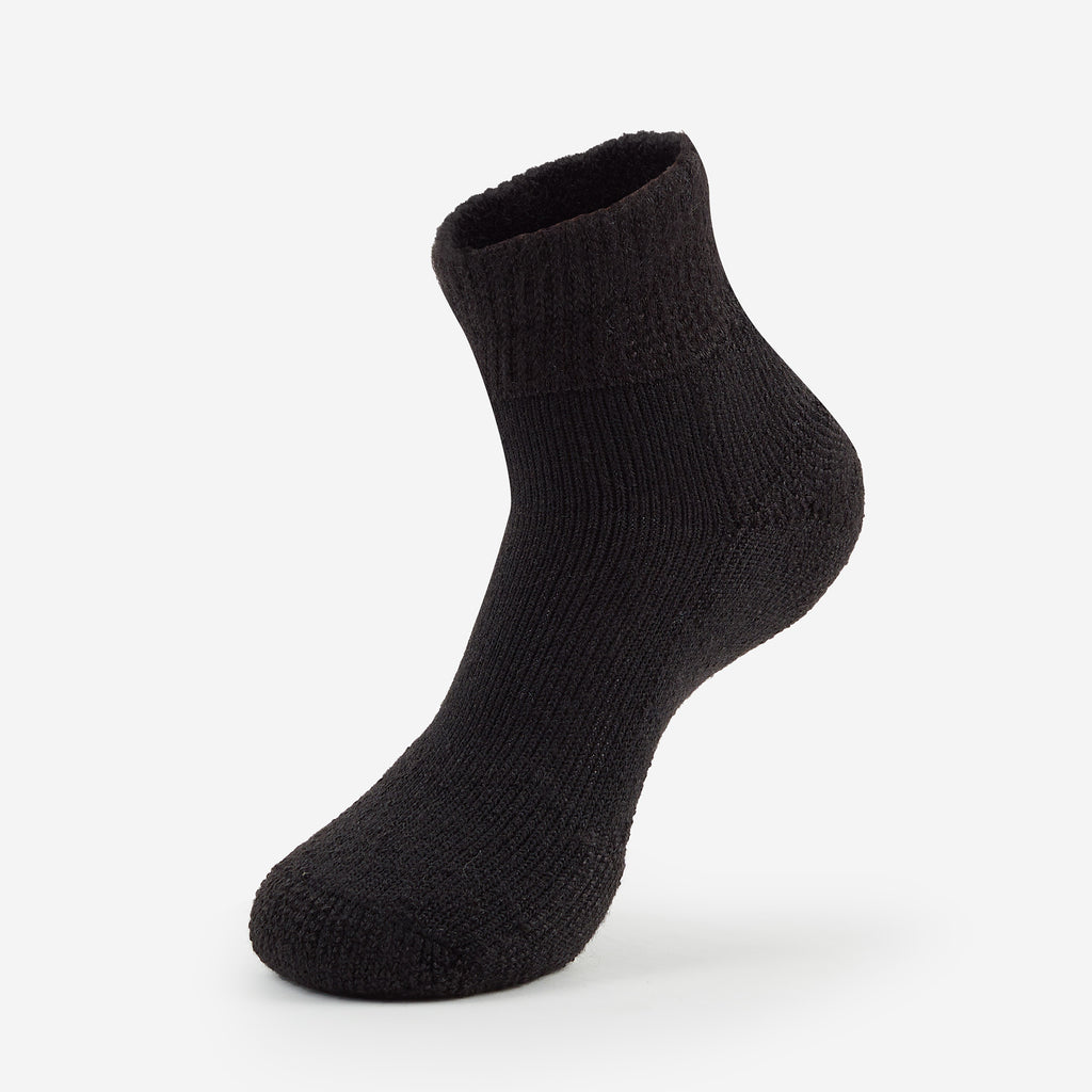 Thorlo Maximum Cushion Ankle Running Socks | #color_black