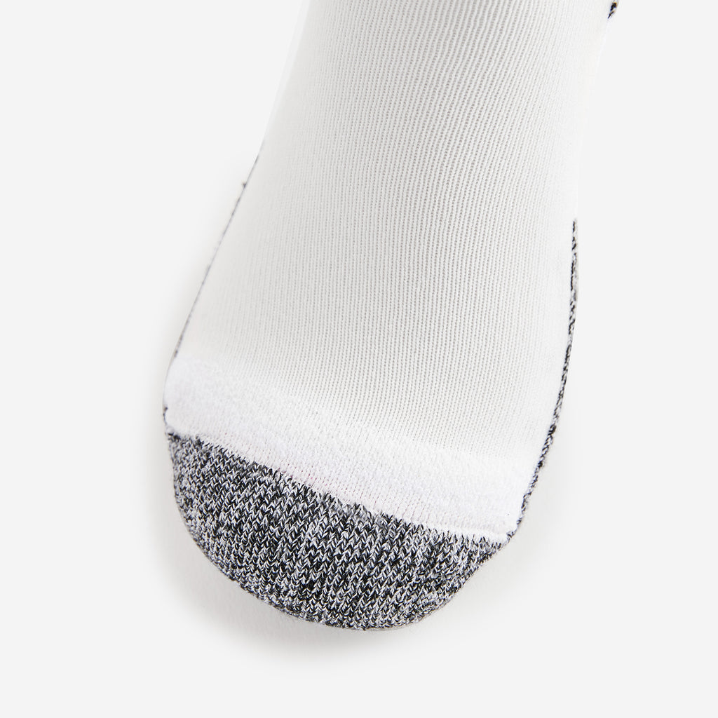Thorlo Men's Light Cushion Ankle Running Socks | #color_white