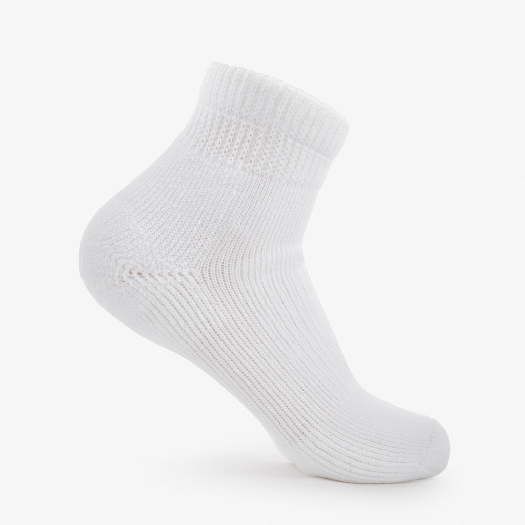 Thorlo Moderate Cushion Ankle Walking Socks | #color_white