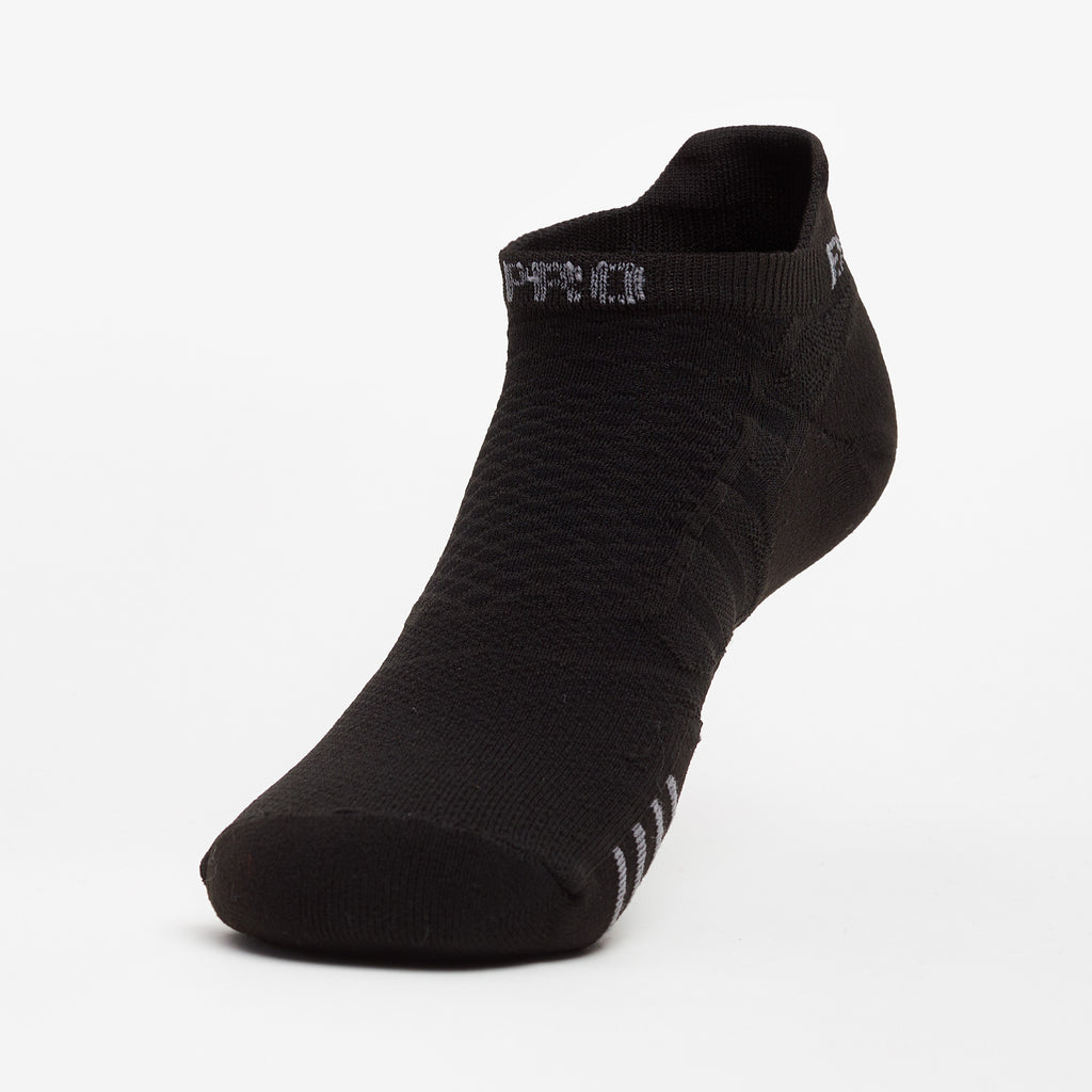 Thorlo Experia PROLITE Ultra-Light Cushion No-Show Tab Rocket Grip Socks | #color_Black On Black
