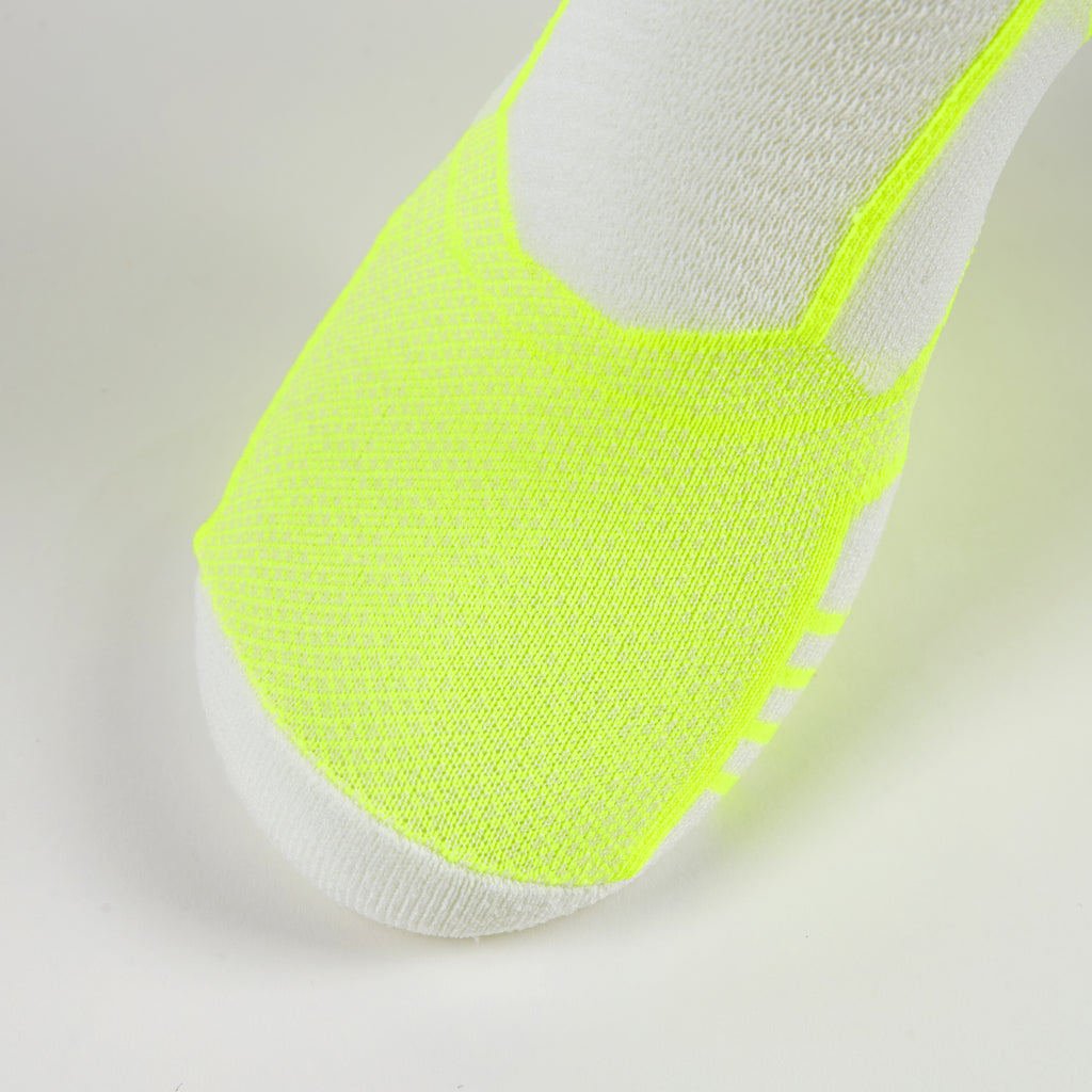 Thorlo Experia PROLITE Ultra-Light Cushion No-Show Tab Rocket Grip Socks | #color_Lime